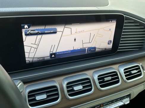 Used 2024 Mercedes-Benz GLE 450 4MATIC image 18