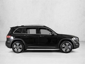 Certified 2025 Mercedes-Benz GLB 250 4MATIC video 4