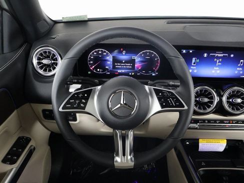New 2026 Mercedes-Benz GLB 250 image 3