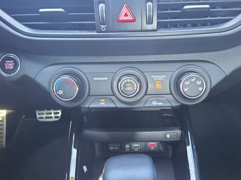 Used 2020 Kia Forte GT-Line w/ GT-Line Premium Package FWD image 28
