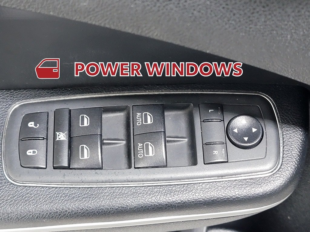 Used 2020 Dodge Charger SXT w/ Leather Interior Group RWD image 27