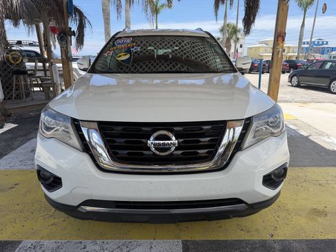 Used 2018 Nissan Pathfinder SV AWD/4WD image 1