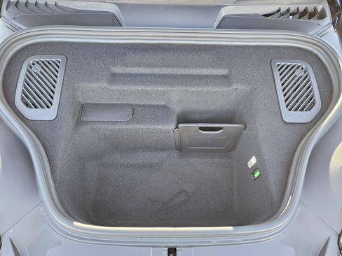 Certified 2024 Porsche Macan 4 Electric image 30