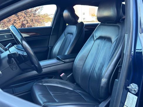 Used 2017 Lincoln MKZ Reserve w/ Climate Package FWD image 27