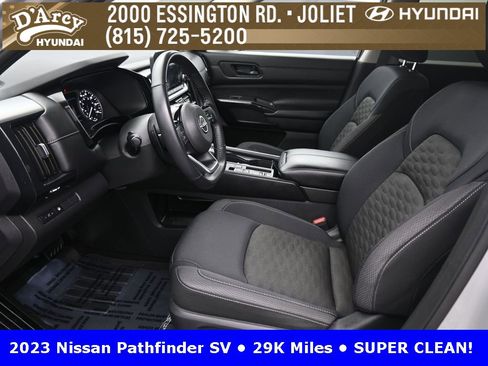Used 2023 Nissan Pathfinder SV image 10