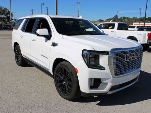 Used 2021 GMC Yukon Denali w/ Denali Ultimate Package image 14