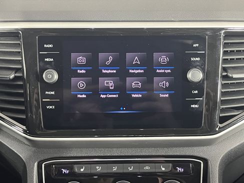 Certified 2023 Volkswagen Atlas SE w/ Black Wheel Package image 15