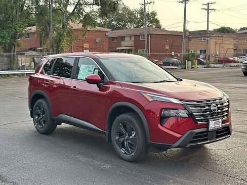 New 2026 Nissan Rogue SV AWD/4WD image 3