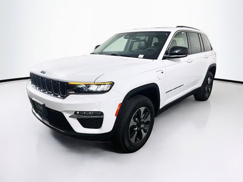 Used 2022 Jeep Grand Cherokee Limited 4xe AWD/4WD image 3