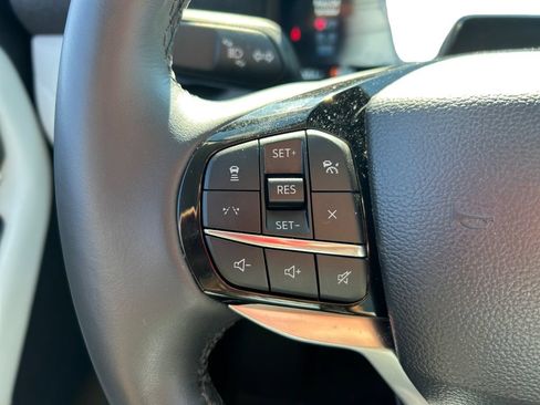 Used 2025 Ford Explorer Platinum w/ Ultimate Package AWD/4WD image 14