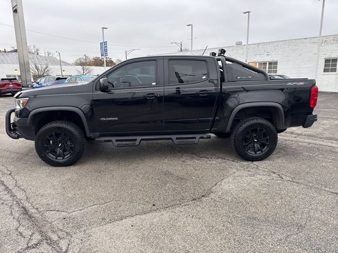 Used 2019 Chevrolet Colorado ZR2 w/ ZR2 Midnight Special Edition image 4