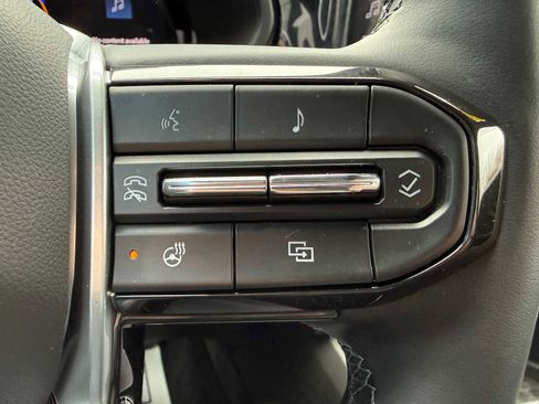 Used 2025 Chevrolet Colorado Trail Boss image 44