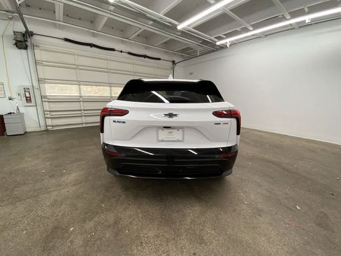 Used 2024 Chevrolet Blazer EV RS image 5