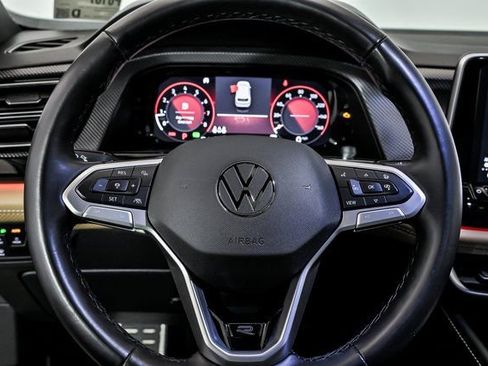 Certified 2025 Volkswagen Atlas Cross Sport SEL R-Line image 17