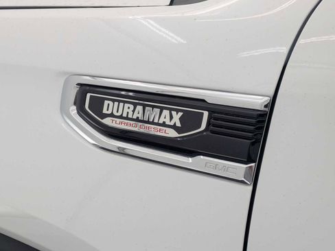 Used 2025 GMC Sierra 1500 SLT w/ SLT Convenience Package AWD/4WD image 12