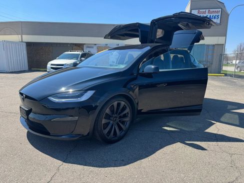 Used 2023 Tesla Model X AWD/4WD image 14