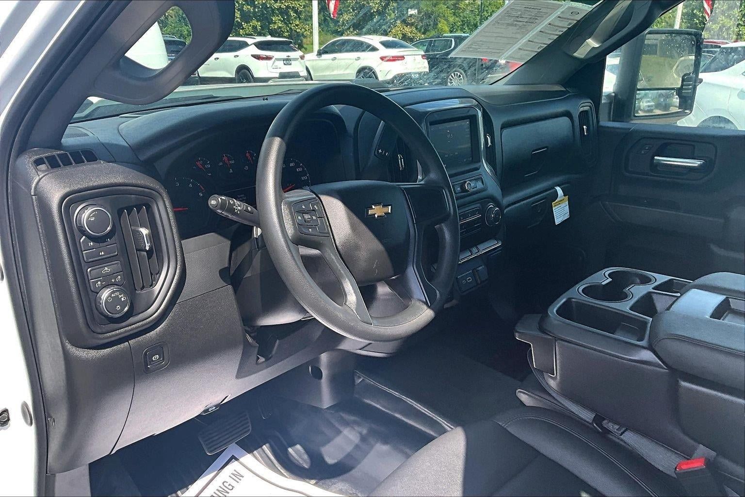 Used 2026 Chevrolet Silverado 3500 W/T AWD/4WD image 12