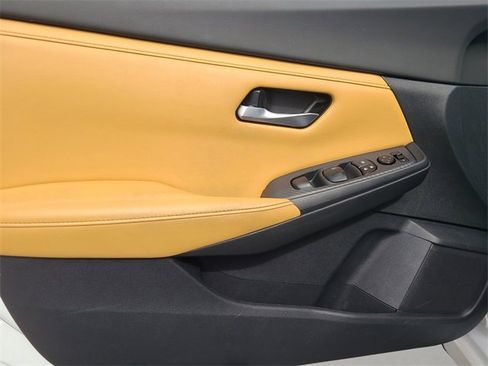 Used 2021 Nissan Sentra SV w/ SV Premium Package image 20