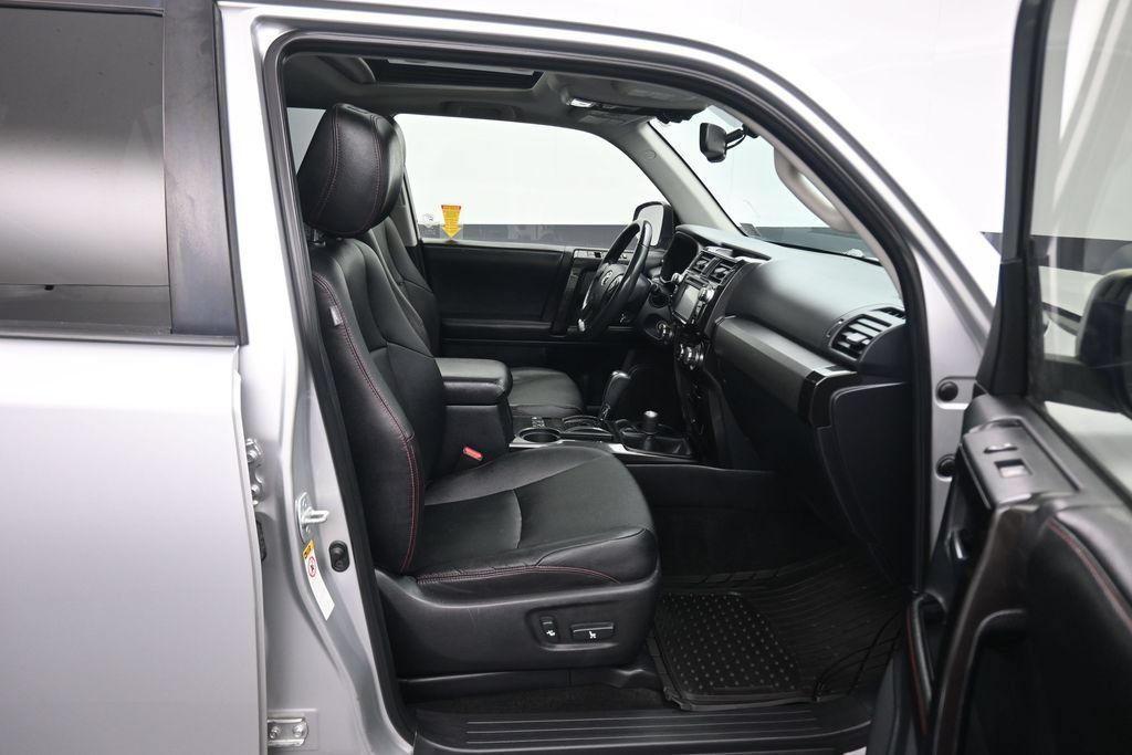 Used 2015 Toyota 4Runner Trail Premium AWD/4WD image 40