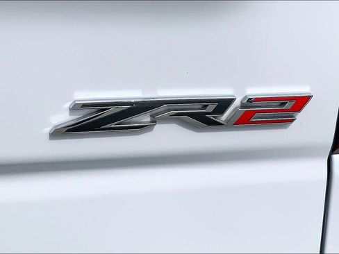 Used 2022 Chevrolet Silverado 1500 ZR2 w/ Technology Package AWD/4WD image 19