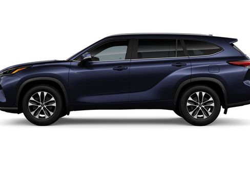 New 2026 Toyota Highlander XLE image 4