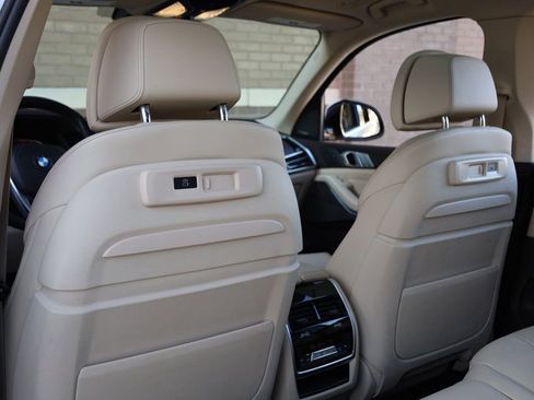Used 2019 BMW X7 xDrive40i image 18