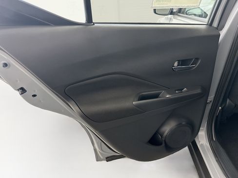 Used 2024 Nissan Kicks SV FWD image 26