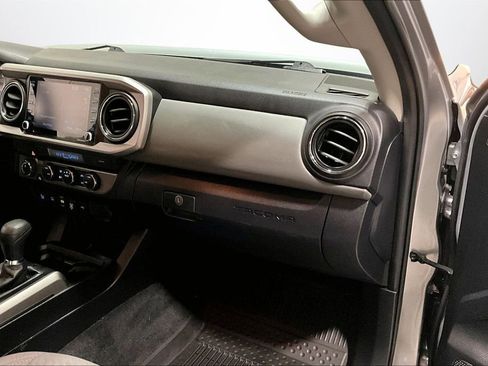 Used 2021 Toyota Tacoma SR5 w/ Technology Package image 27