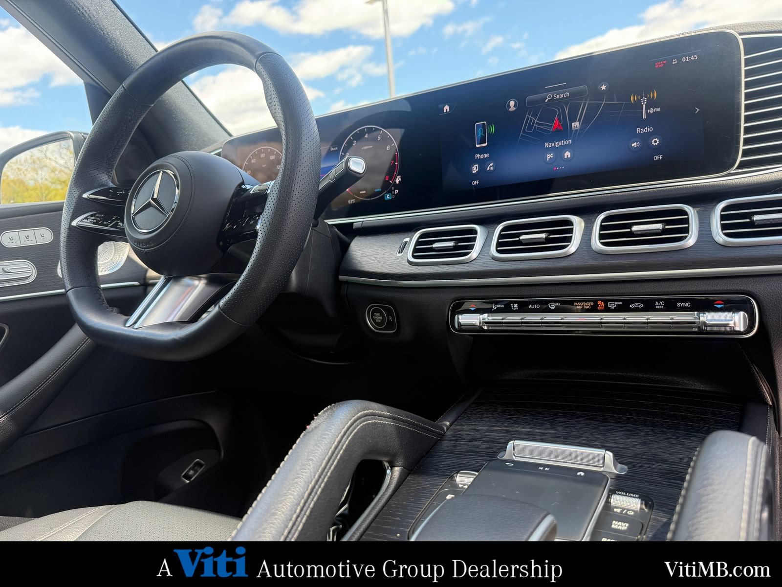 Certified 2025 Mercedes-Benz GLS 450 4MATIC image 32