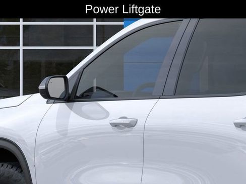 New 2026 Chevrolet Traverse Z71 w/ Enhanced Driving Package AWD/4WD image 13