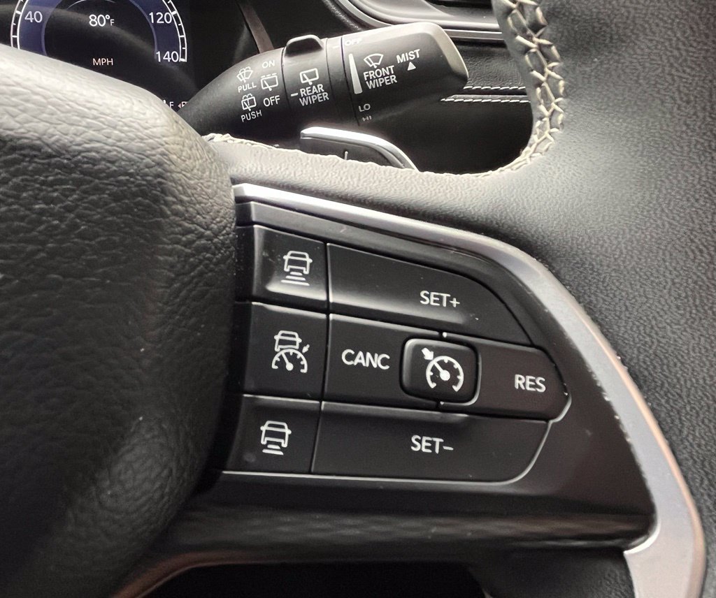 Certified 2024 Jeep Grand Cherokee L Laredo w/ Luxury Tech Group I AWD/4WD image 15