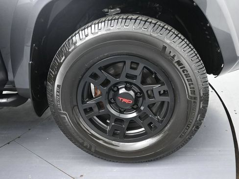 Used 2023 Toyota 4Runner TRD Off-Road Premium w/ Off Road Premium Plus Package AWD/4WD image 51