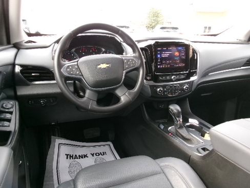 Used 2021 Chevrolet Traverse Premier image 18