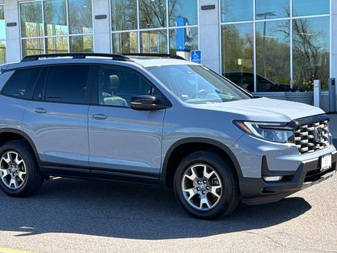 Certified 2023 Honda Passport TrailSport image 1
