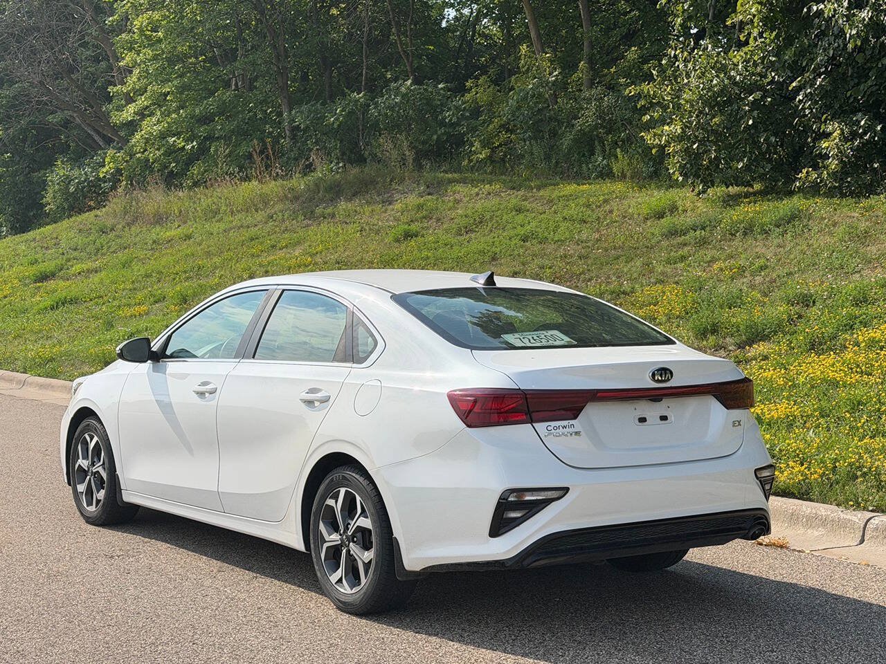 Used 2020 Kia Forte EX FWD image 3