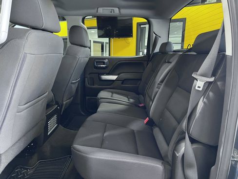 Used 2018 Chevrolet Silverado 1500 LT w/ LT Eassist Package AWD/4WD image 19