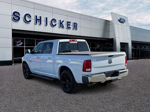 Used 2018 RAM 1500 SLT image 3