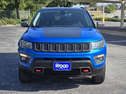 Used 2020 Jeep Compass Trailhawk AWD/4WD image 2