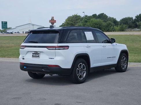 Used 2022 Jeep Grand Cherokee Trailhawk AWD/4WD image 7
