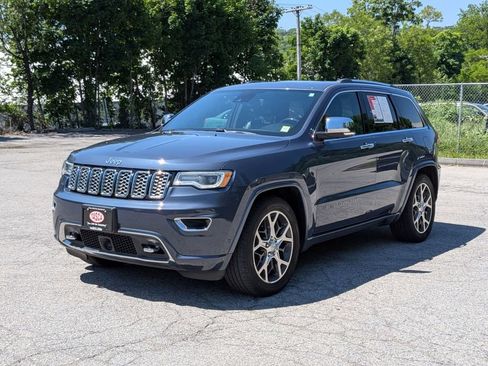Used 2019 Jeep Grand Cherokee Overland AWD/4WD image 10
