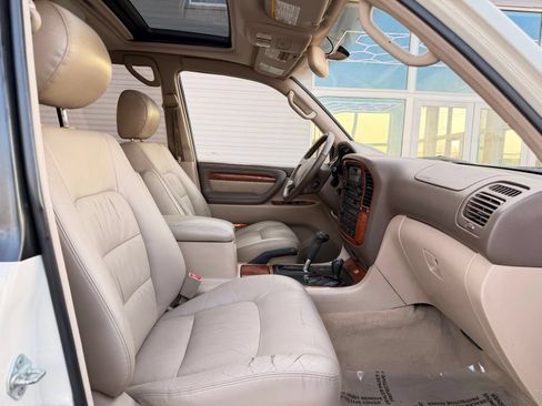 Used 1999 Lexus LX 470 4WD image 22
