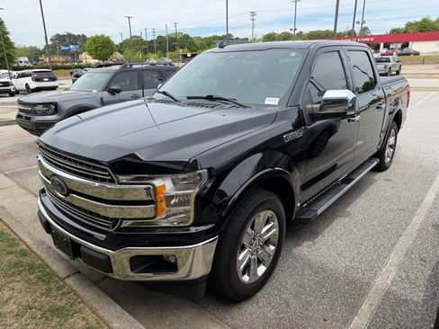 Used 2020 Ford F150 Lariat image 2