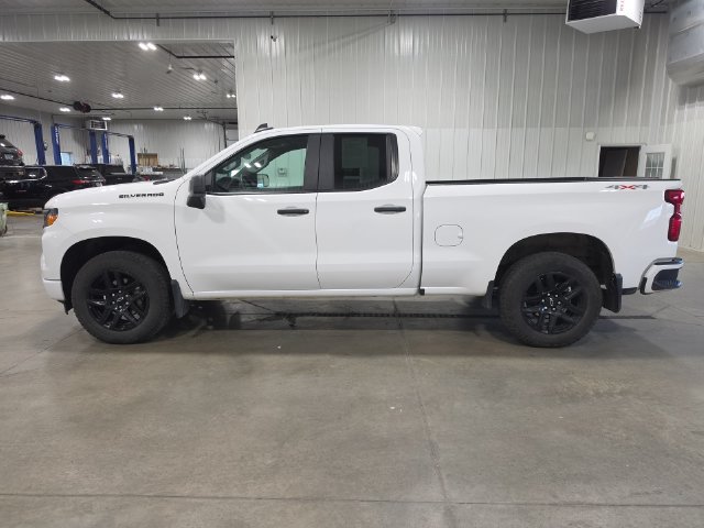 Used 2024 Chevrolet Silverado 1500 Custom w/ Rally Edition AWD/4WD image 5
