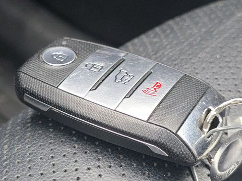 Used 2020 Kia Sorento EX FWD image 35