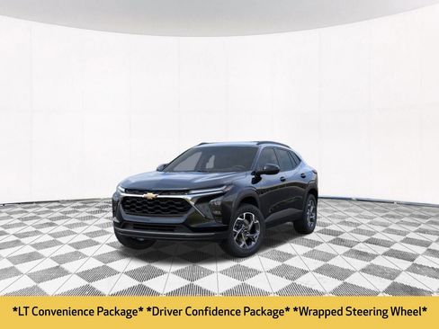 New 2026 Chevrolet Trax LT w/ Driver Confidence Package image 2
