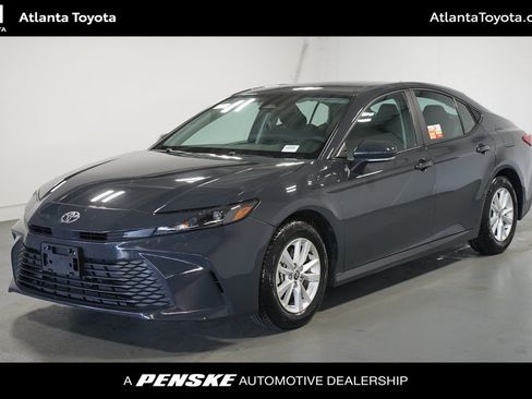 Certified 2025 Toyota Camry LE image 1