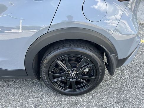 Certified 2024 Nissan Kicks SR w/ Interior Electronics Package FWD image 11