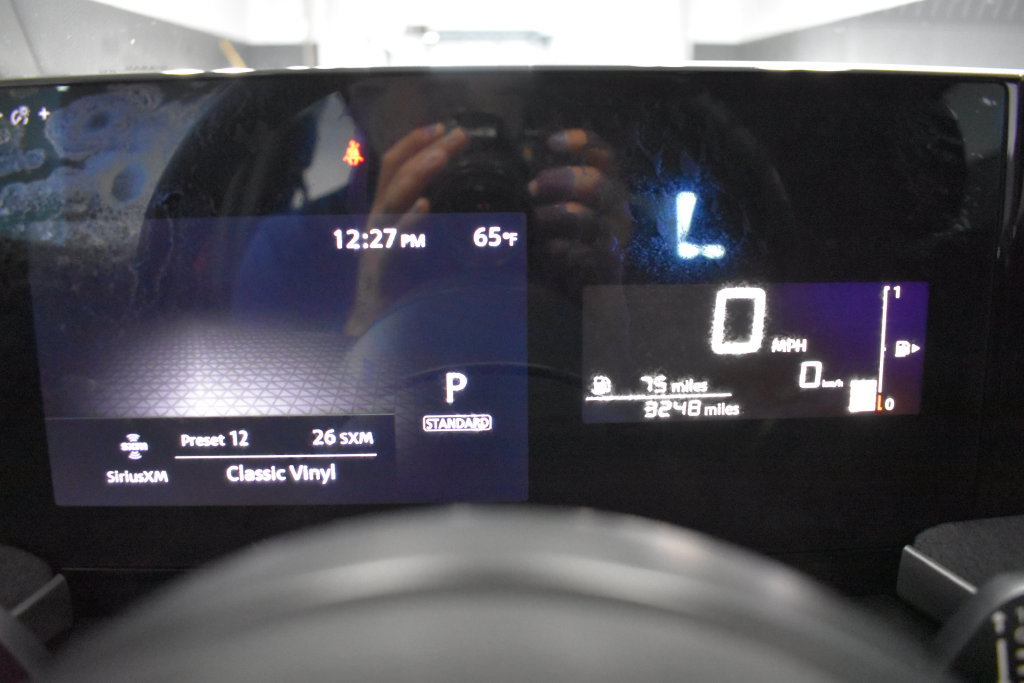 Certified 2025 Nissan Kicks SV FWD image 28