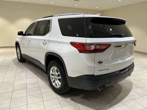 Used 2018 Chevrolet Traverse LT FWD image 3