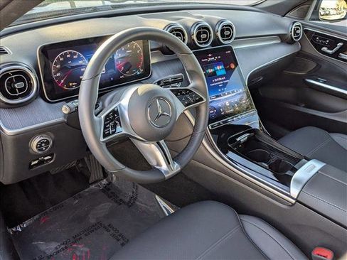 Used 2025 Mercedes-Benz C 300 Sedan image 10
